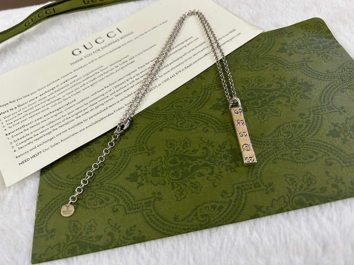 Geometric Emblem Pendant Necklace in Polished Metal-Tone – Design 004 detail view