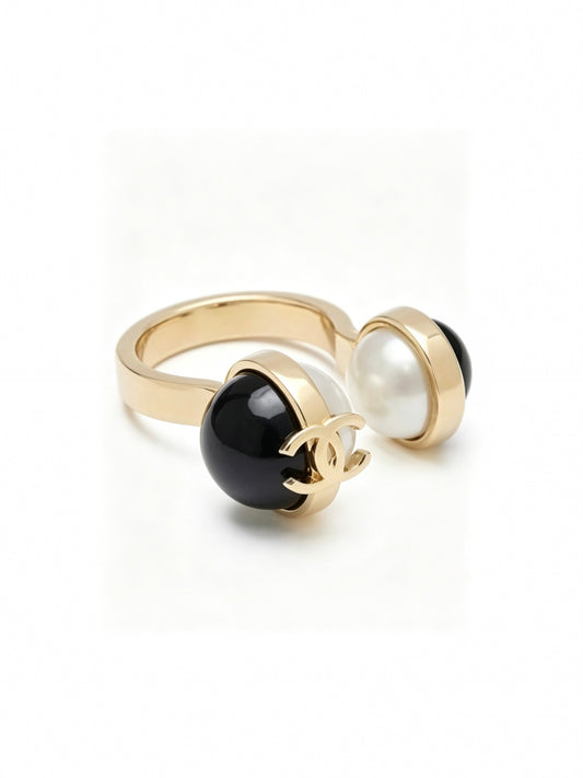 Pearl Statement Ring in Polished Metal-Tone – Pearl Detail – Design 007 main product view